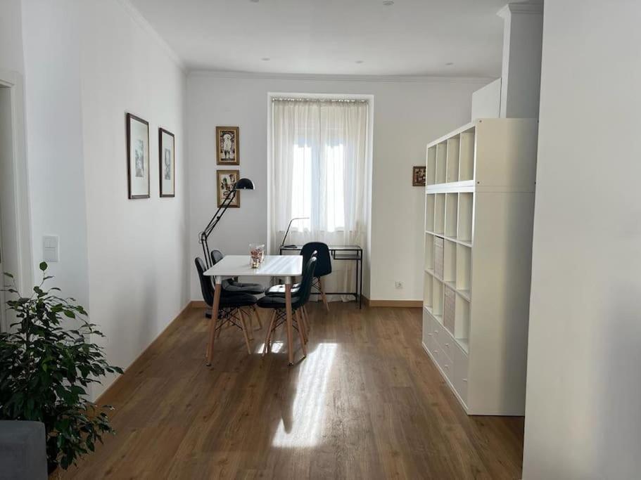 Casa Da Praia Da Poca - Apartamento Lirio Estoril Zewnętrze zdjęcie