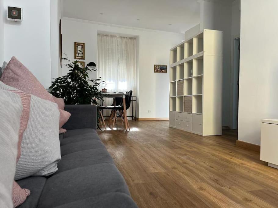 Casa Da Praia Da Poca - Apartamento Lirio Estoril Zewnętrze zdjęcie